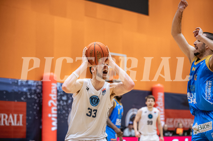 Basketball, Win2Day Superliga 2022/23, Grunddurchgang 22.Runde, Vienna Timberwolves, SKN St. Pölten Basketball, Chris Vogt (33)