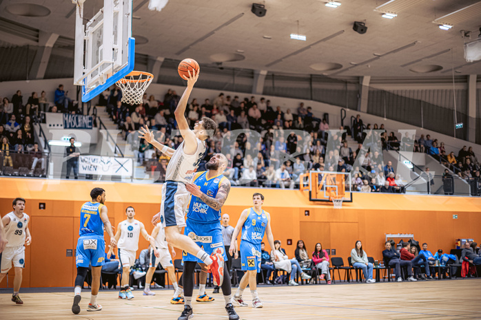 Basketball, Win2Day Superliga 2022/23, Grunddurchgang 22.Runde, Vienna Timberwolves, SKN St. Pölten Basketball, Chris Vogt (33)