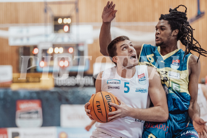 Basketball, Basketball Austria Cup 2023/24, Viertelfinale, Oberwart Gunners, UBSC Graz, Simun Kovac (5), Jalen Shaw (6)