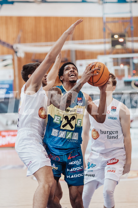 Basketball, Basketball Austria Cup 2023/24, Viertelfinale, Oberwart Gunners, UBSC Graz, Simun Kovac (5), Christian Brandon (18), Florian Koeppel (8)