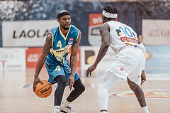 Basketball, Basketball Austria Cup 2023/24, Viertelfinale, Oberwart Gunners, UBSC Graz, Jeremy Smith (4), Munis Tutu (10)