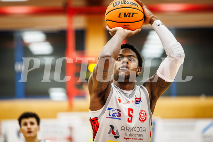 Basketball, Basketball Austria Cup 2023/24, Viertelfinale, Traiskirchen Lions, SKN St. Pölten, Davon Clare (5)