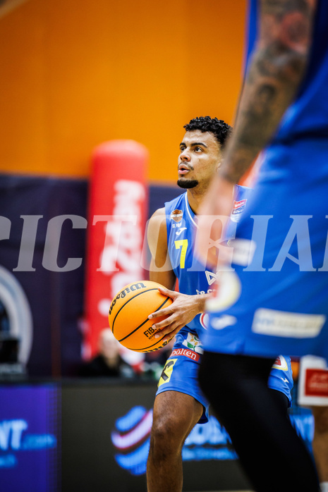 Basketball, Win2Day Superliga 2023/24, Grunddurchgang 13.Runde, Vienna Timberwolves, SKN St. Pölten, Steven Kaltenbrunner (7)