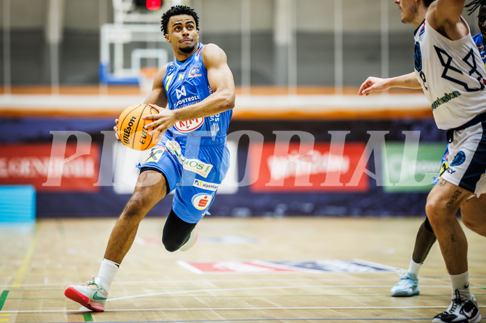 Basketball, Win2Day Superliga 2023/24, Grunddurchgang 13.Runde, Vienna Timberwolves, SKN St. Pölten, Steven Kaltenbrunner (7)