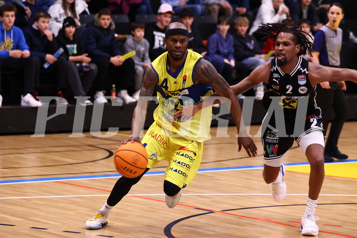 21.12.2023, Graz, Raiffeisen Sportpark Graz, Basketball Superliga 2023/24, Grunddurchgang, Runde 13, UBSC Raiffeisen Graz - Raiffeisen Flyers Wels