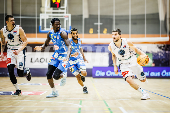 Basketball, Win2Day Superliga 2023/24, Grunddurchgang 13.Runde, Vienna Timberwolves, SKN St. Pölten, Moritz Lanegger (21)