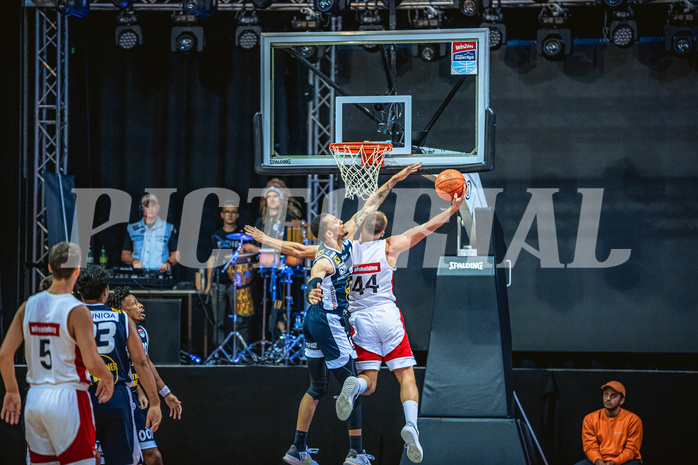 Basketball, Win2Day Superliga 2022/23, Grunddurchgang 1.Runde, Supercup, BC GGMT Vienna, Gmunden Swans, Benedikt Güttl (7), Enis Murati (44)