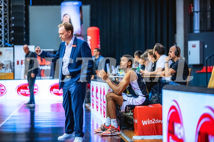Basketball, Win2Day Superliga 2022/23, Grunddurchgang 1.Runde, Supercup, BC GGMT Vienna, Gmunden Swans, Anton Mirolybov (Head Coach)