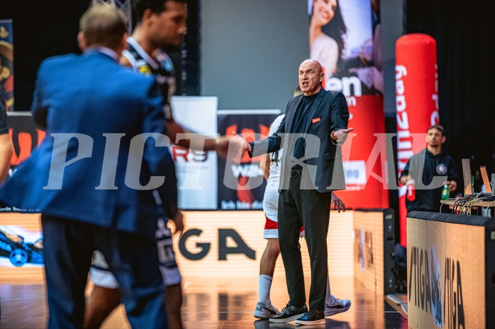 Basketball, Win2Day Superliga 2022/23, Grunddurchgang 1.Runde, Supercup, BC GGMT Vienna, Gmunden Swans, Aramis Naglic (Head Coach)