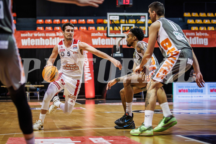 Basketball, Win2Day Superliga 2023/24, Grunddurchgang 18.Runde, BC Vienna, Klosterneuburg Dukes, Bogic Vujosevic (5)