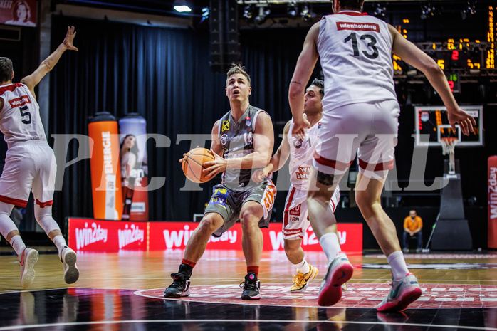Basketball, Win2Day Superliga 2023/24, Grunddurchgang 18.Runde, BC Vienna, Klosterneuburg Dukes, Valentin Bauer (14)