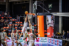Basketball, Win2Day Superliga 2023/24, Grunddurchgang 18.Runde, BC Vienna, Klosterneuburg Dukes, Darko Bajo (13), Valentin Bauer (14)
