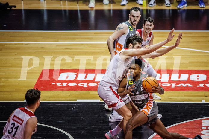 Basketball, Win2Day Superliga 2023/24, Grunddurchgang 18.Runde, BC Vienna, Klosterneuburg Dukes, Darko Bajo (13), Michael Weathers (20)