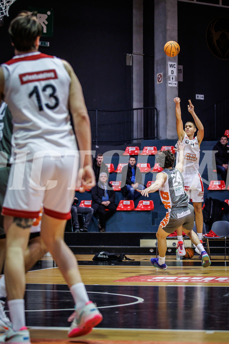 Basketball, Win2Day Superliga 2023/24, Grunddurchgang 18.Runde, BC Vienna, Klosterneuburg Dukes, Aron Stazic (21)