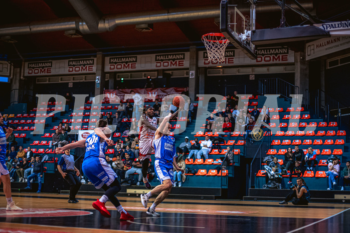 Basketball, Win2Day Superliga 2022/23, 8. Platzierungsrunde, BC Vienna, Oberwart Gunners, Jahenns Manigat (21)