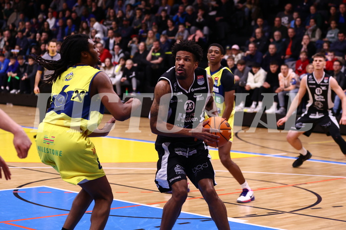 04.02.2024, Graz, Raiffeisen Sportpark Graz, Basketball Superliga 2023/24, Grunddurchgang, Runde 20, UBSC Raiffeisen Graz - OCS Capital Bulls 