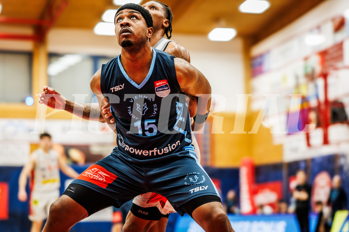 Basketball, win2day Basketball Superliga 2023/24, Grunddurchgang 20.Runde, Traiskirchen Lions, Vienna DC Timberwolves, William Emiohe (15)