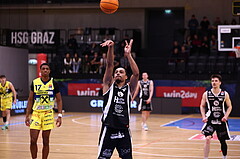 04.02.2024, Graz, Raiffeisen Sportpark Graz, Basketball Superliga 2023/24, Grunddurchgang, Runde 20, UBSC Raiffeisen Graz - OCS Capital Bulls 