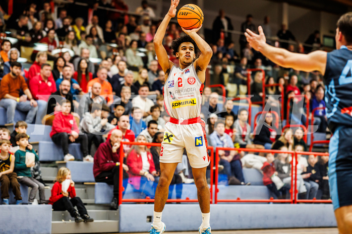 Basketball, win2day Basketball Superliga 2023/24, Grunddurchgang 20.Runde, Traiskirchen Lions, Vienna DC Timberwolves, Obinna Anthony Ndukwe (2)