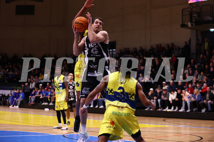 04.02.2024, Graz, Raiffeisen Sportpark Graz, Basketball Superliga 2023/24, Grunddurchgang, Runde 20, UBSC Raiffeisen Graz - OCS Capital Bulls 