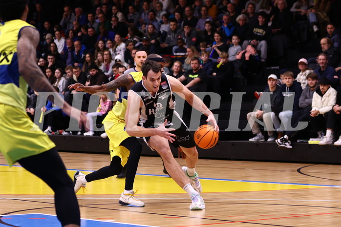 04.02.2024, Graz, Raiffeisen Sportpark Graz, Basketball Superliga 2023/24, Grunddurchgang, Runde 20, UBSC Raiffeisen Graz - OCS Capital Bulls 