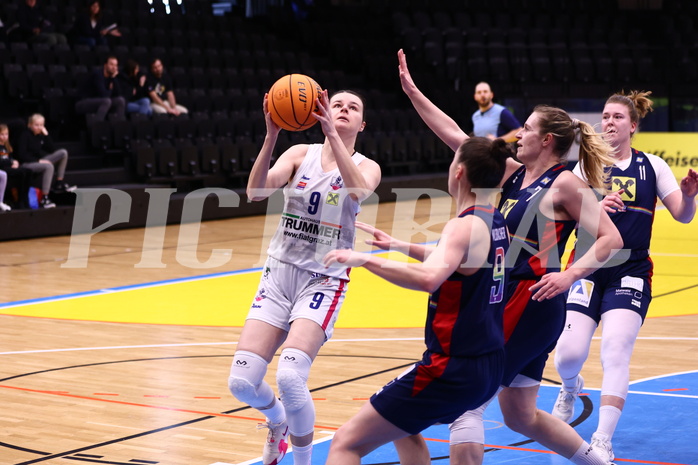 04.02.2024, Graz, Raiffeisen Sportpark, Basketball Damen Superliga 2023/24, Grunddurchgang 11.Runde, UBSC-DBBC Graz - SKN St. Pölten Frauen ,  