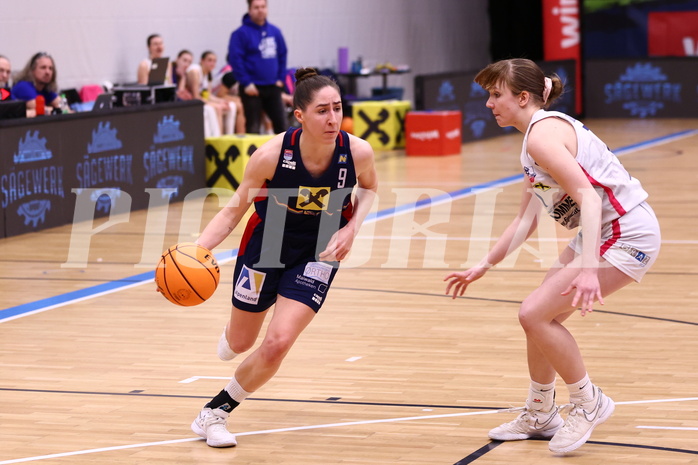 04.02.2024, Graz, Raiffeisen Sportpark, Basketball Damen Superliga 2023/24, Grunddurchgang 11.Runde, UBSC-DBBC Graz - SKN St. Pölten Frauen ,  