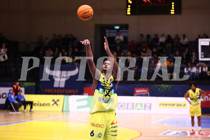 04.02.2024, Graz, Raiffeisen Sportpark Graz, Basketball Superliga 2023/24, Grunddurchgang, Runde 20, UBSC Raiffeisen Graz - OCS Capital Bulls 