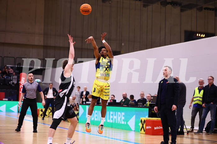 04.02.2024, Graz, Raiffeisen Sportpark Graz, Basketball Superliga 2023/24, Grunddurchgang, Runde 20, UBSC Raiffeisen Graz - OCS Capital Bulls 