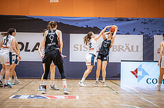 Basketball, Win2Day Basketball Damen Superliga 2022/23, Grunddurchgang 9.Runde, Vienna Timberwolves, Vienna United, Cristina Nino (2), Oryna Bolotnikova (26)