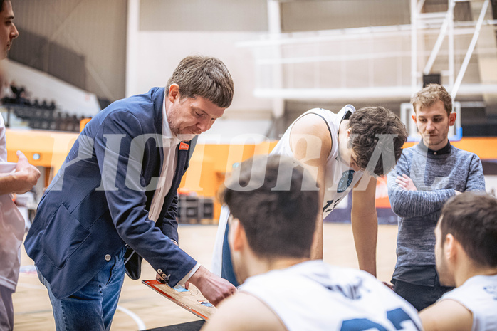 Basketball, Win2Day Superliga 2022/23, Grunddurchgang 11.Runde, Vienna Timberwolves, CITIES Panthers Fürstenfeld, Hubert Schmidt (Head Coach)