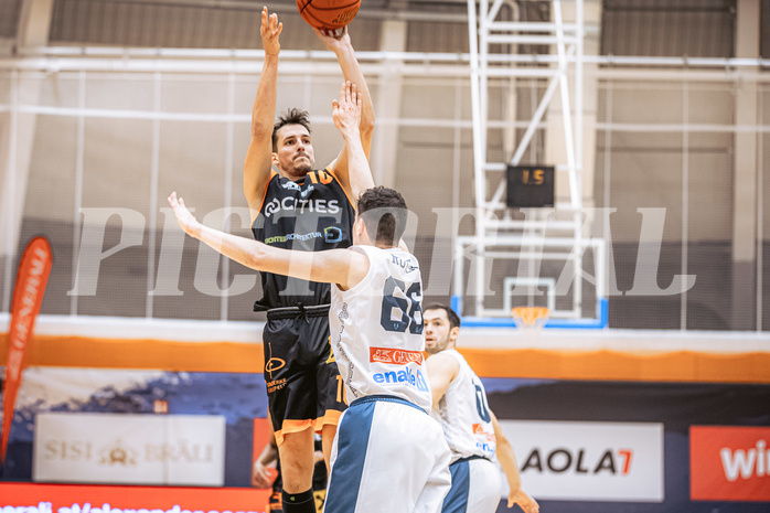 Basketball, Win2Day Superliga 2022/23, Grunddurchgang 11.Runde, Vienna Timberwolves, CITIES Panthers Fürstenfeld, Fabian Richter (10)