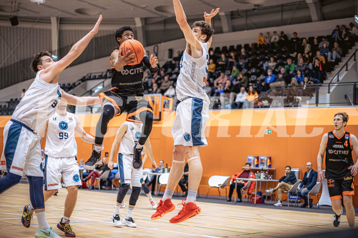 Basketball, Win2Day Superliga 2022/23, Grunddurchgang 11.Runde, Vienna Timberwolves, CITIES Panthers Fürstenfeld, Steve Robinson Jr. (6)