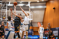 Basketball, Win2Day Superliga 2022/23, Grunddurchgang 11.Runde, Vienna Timberwolves, CITIES Panthers Fürstenfeld, Adnan Hajder (9)