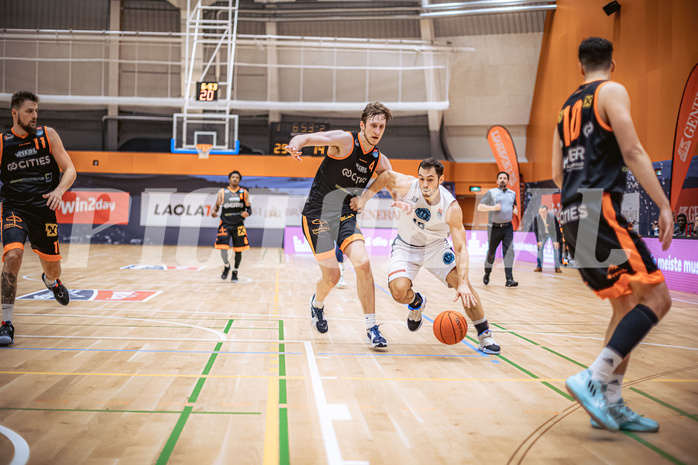 Basketball, Win2Day Superliga 2022/23, Grunddurchgang 11.Runde, Vienna Timberwolves, CITIES Panthers Fürstenfeld, Jakob Szkutta (10)