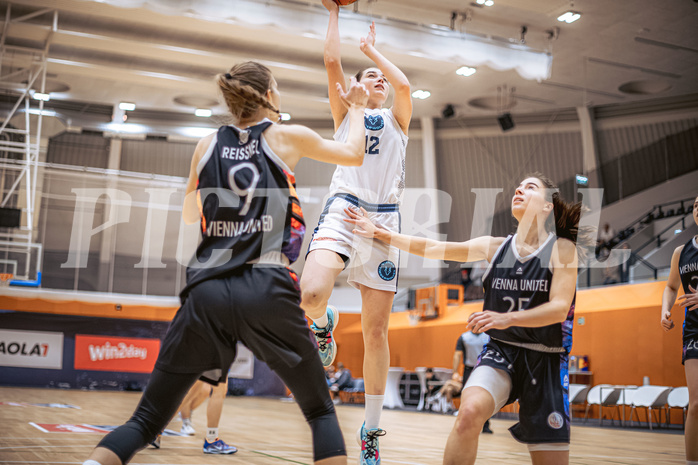 Basketball, Win2Day Basketball Damen Superliga 2022/23, Grunddurchgang 9.Runde, Vienna Timberwolves, Vienna United, Lilian Schwarzenecker (12)