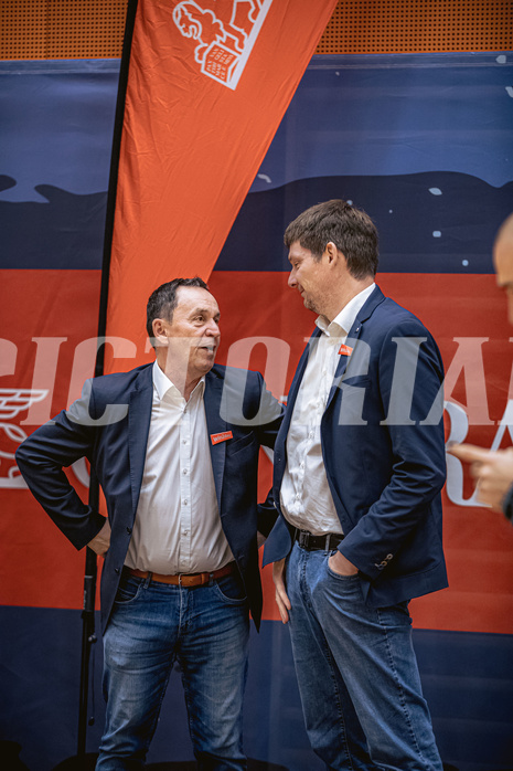 Basketball, Win2Day Superliga 2022/23, Grunddurchgang 11.Runde, Vienna Timberwolves, CITIES Panthers Fürstenfeld, Peter Stahl (Head Coach), Hubert Schmidt (Head Coach)