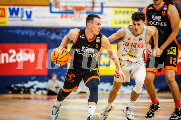 Basketball, win2day Basketball Superliga 2023/24, Grunddurchgang 1.Runde, Traiskirchen Lions, Fürstenfeld Panthers, Mirza Manjgo (5)