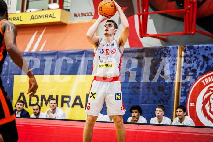 Basketball, win2day Basketball Superliga 2023/24, Grunddurchgang 1.Runde, Traiskirchen Lions, Fürstenfeld Panthers, Aleksej Kostic (6)