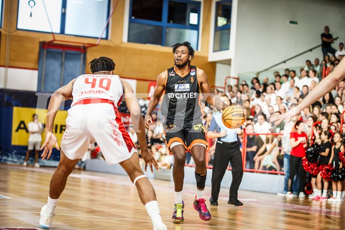 Basketball, win2day Basketball Superliga 2023/24, Grunddurchgang 1.Runde, Traiskirchen Lions, Fürstenfeld Panthers, Dylan Causwell (8)