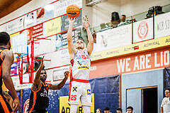 Basketball, win2day Basketball Superliga 2023/24, Grunddurchgang 1.Runde, Traiskirchen Lions, Fürstenfeld Panthers, Edgars Lasenbergs (25)