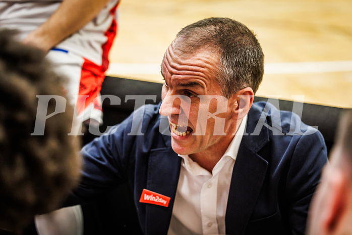 Basketball, win2day Basketball Superliga 2023/24, Grunddurchgang 1.Runde, Traiskirchen Lions, Fürstenfeld Panthers, Radomir Mijanovic (Head Coach)