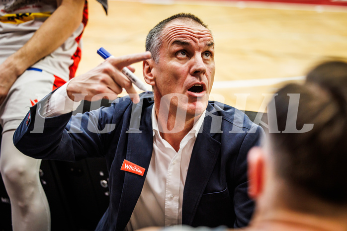 Basketball, win2day Basketball Superliga 2023/24, Grunddurchgang 1.Runde, Traiskirchen Lions, Fürstenfeld Panthers, Radomir Mijanovic (Head Coach)