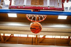 Basketball, win2day Basketball Superliga 2023/24, Grunddurchgang 1.Runde, Traiskirchen Lions, Fürstenfeld Panthers, #featured #spielball #wilson