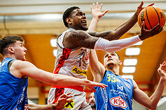 Basketball, win2day Basketball Superliga 2023/24, Viertelfinale Spiel 3, Traiskirchen Lions, SKN St.Pölten, Davon Clare (5)