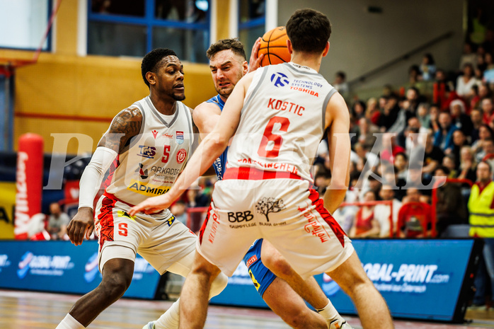 Basketball, win2day Basketball Superliga 2023/24, Viertelfinale Spiel 3, Traiskirchen Lions, SKN St.Pölten, Matej Kavas (40)