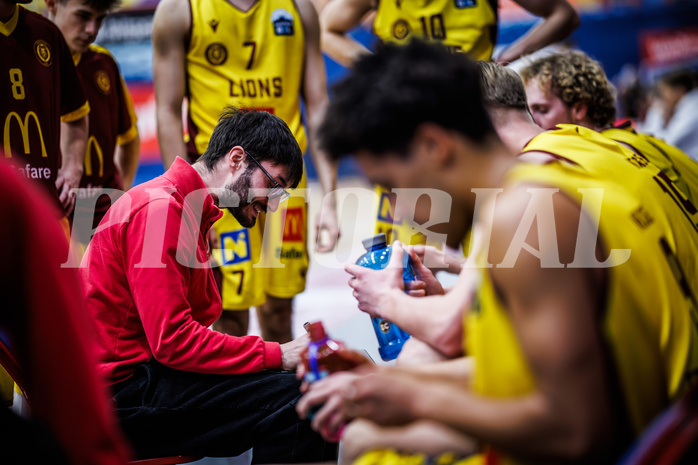 Basketball, Basketball Zweite Liga 2024/25, Grunddurchgang 19.Runde, Traiskirchen Lions NexGen, Wörthersee Piraten, Paulius Barkus (Head Coach)