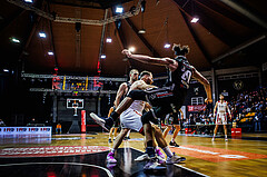 Basketball, Win2Day Superliga 2023/24, Grunddurchgang 4.Runde, BC Vienna, Flyers Wels, Jozo Rados (3), Christopher Ferguson (20)