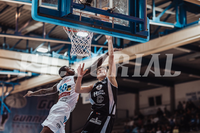 Basketball, Basketball Superliga 2023/24, Grundduchgang Runde 4., Oberwart Gunners, Kapfenberg Bulls, Trevion Lamar (10), Miro Zapf (7)