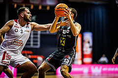 Basketball, Win2Day Superliga 2023/24, Grunddurchgang 4.Runde, BC Vienna, Flyers Wels, Jozo Rados (3), Radii Caisin (13)